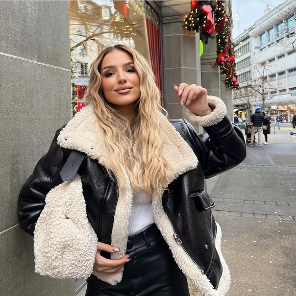 🔥LAST 1 LEFT!!🔥  ZARA NWT Bloggers Favorite Faux Leather Fleece Collar Jacket - Picture 2 of 16